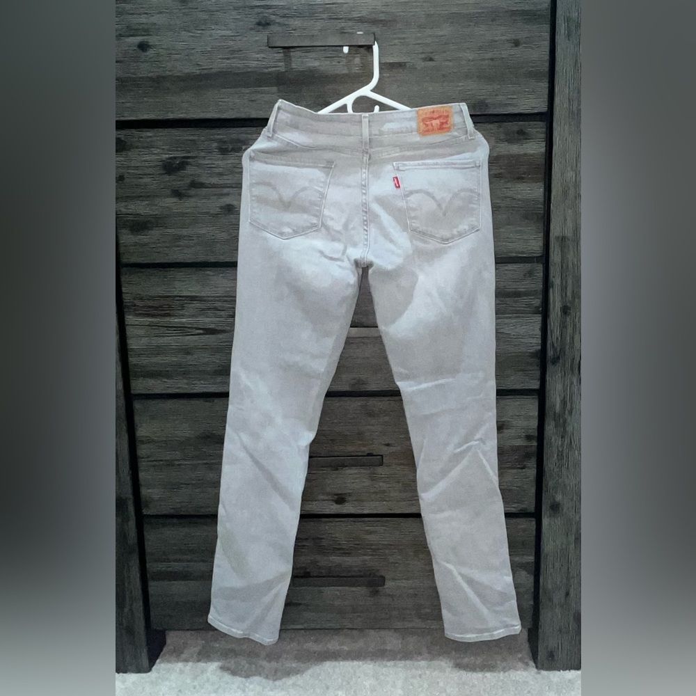 ‼️ Levi’s Women’s Mid Rise Skinny Jeans - Size 28